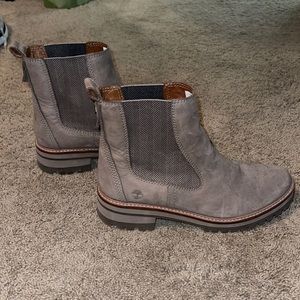 Gently used Timberland Courmayeur Boots